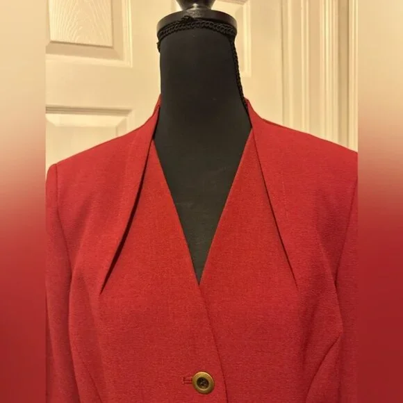 Tahari Red Blazer Structured Notched Lapel - Picture 3 of 9